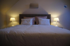  All Inn Holiday Home  Гент